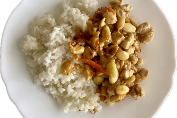 Pollo con almendras